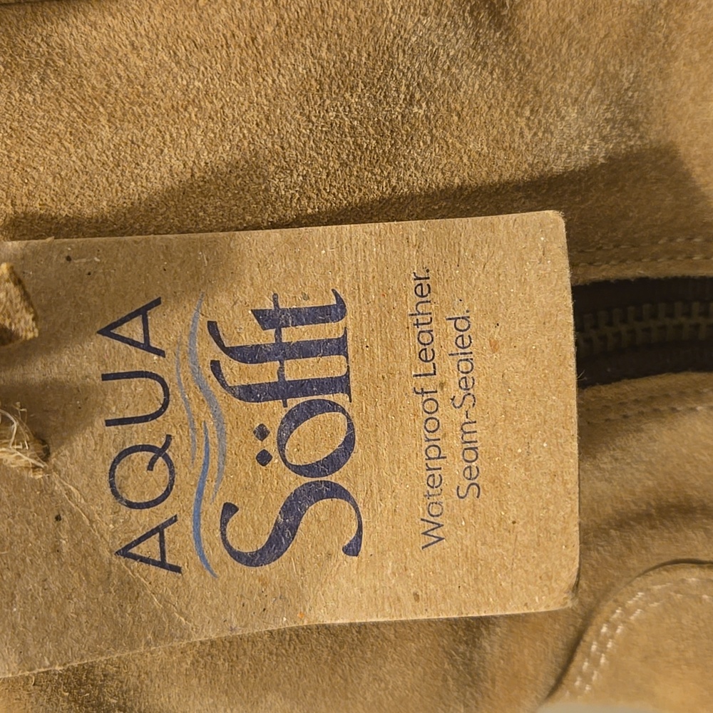Sofft Sharnell Low Tan Suede Boots - Picture 15 of 17